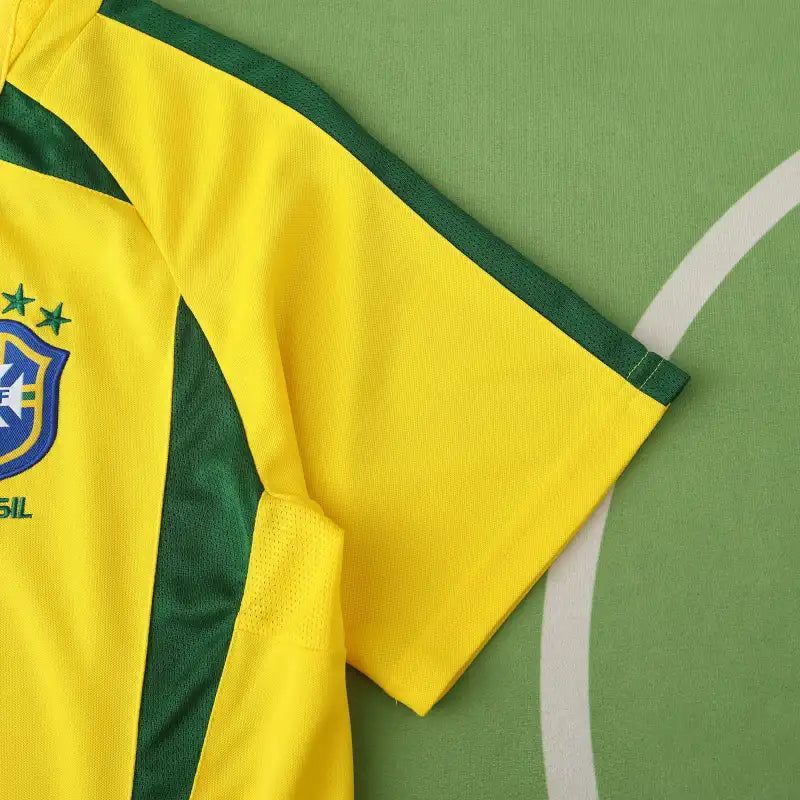 2002 season Brazil home retro Fan version