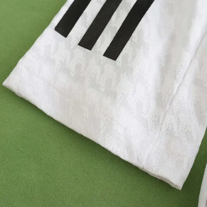 2425 season Real Madrid home Long sleeved Player version