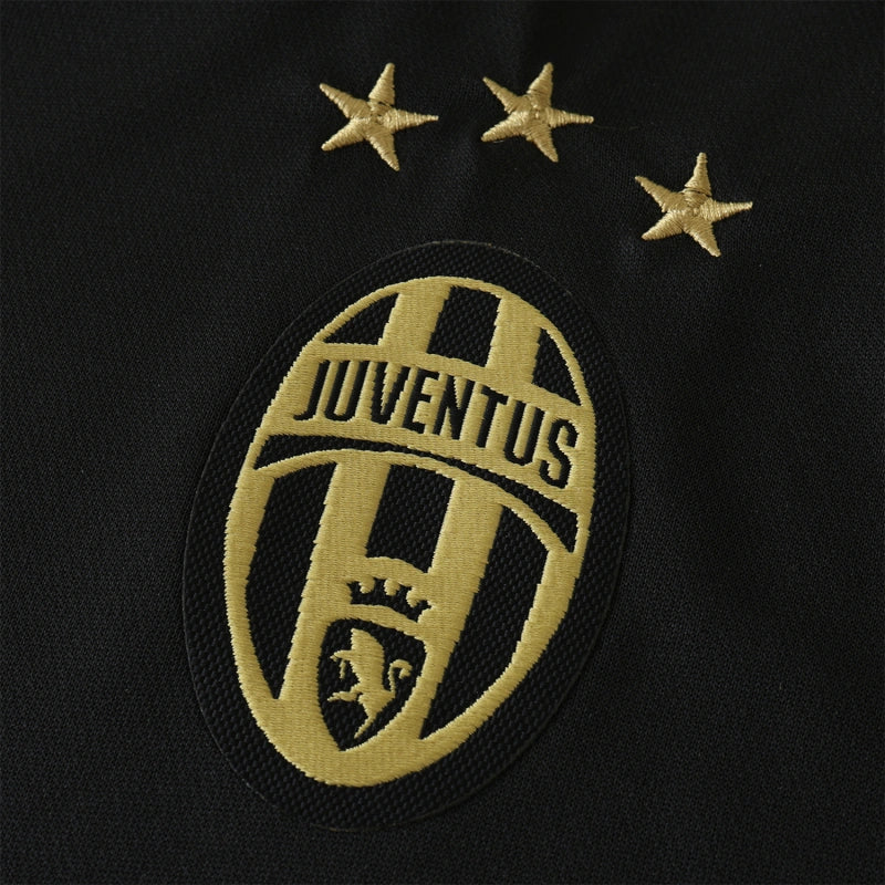1516 season Juventus F.C. third retro Fan version